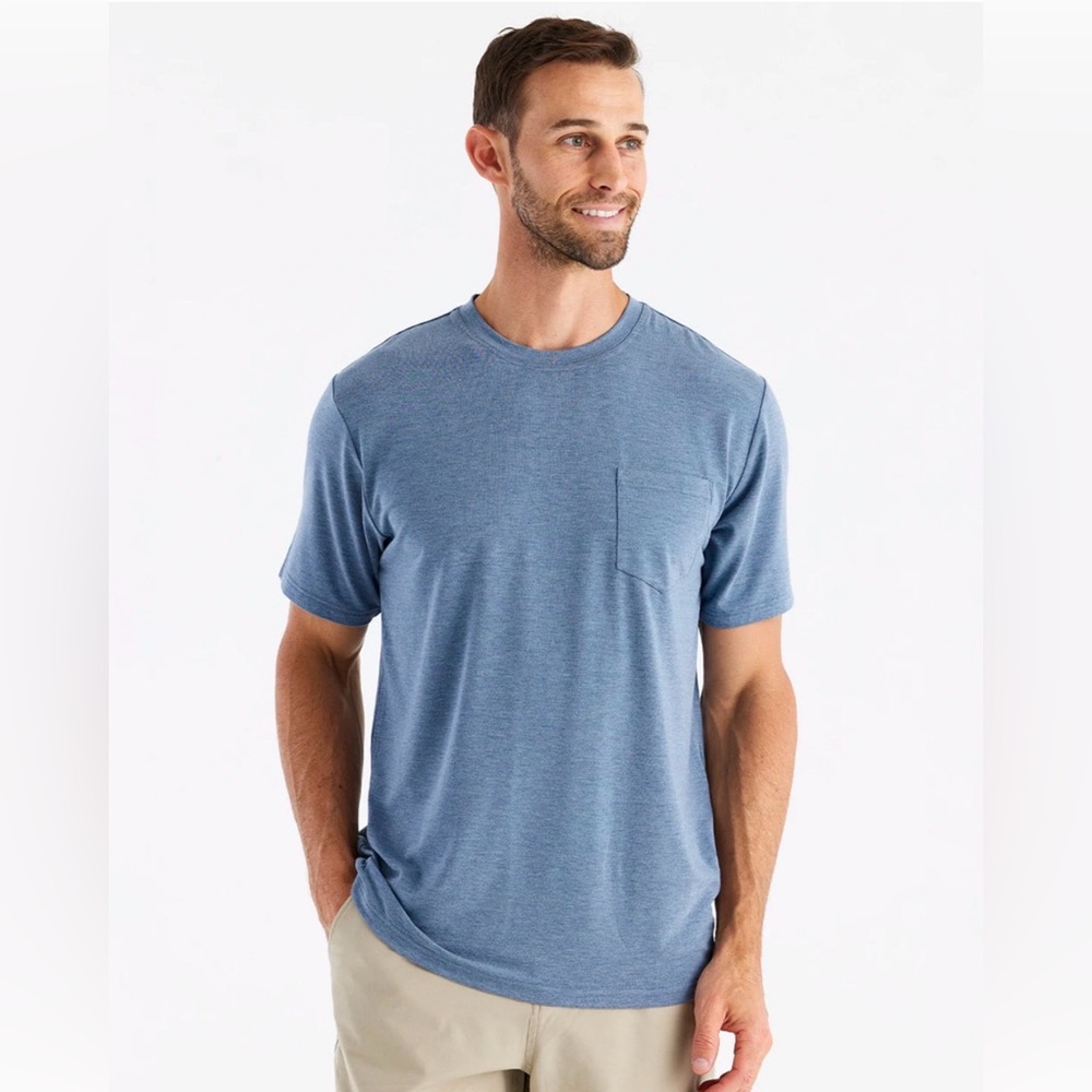 Freefly Men's Bamboo Flex Pocket Tee, Size Medium, Heather Deepwater Color